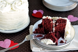 Easy Paleo Meals - Paleo Red Velvet Cake